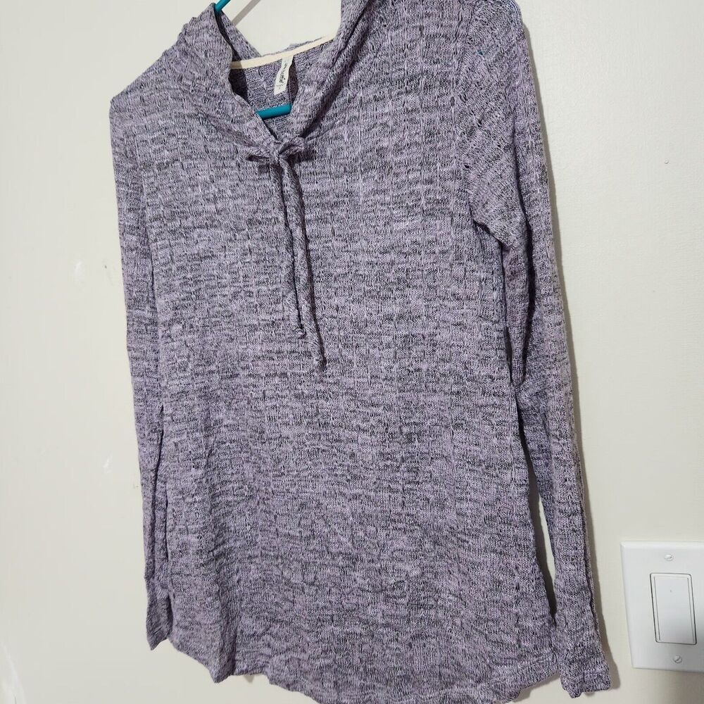 Ever Hottie Lightweight Hoodie Sweater Size Small Gray Color.  New